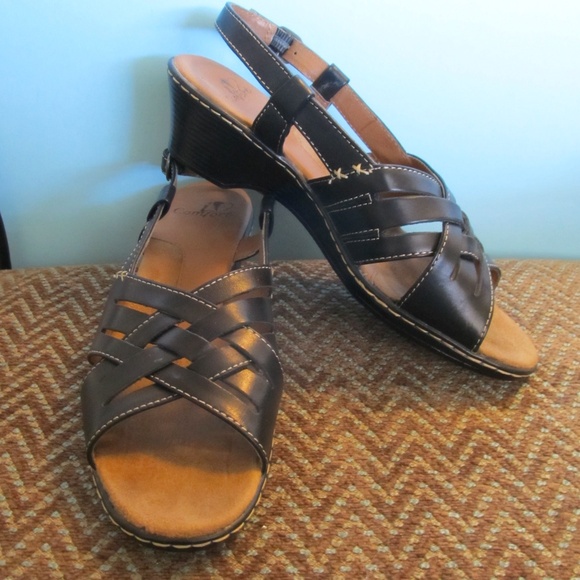 I LOVE COMFORT Strappy Comfort Sandal Wedges - Picture 1 of 5